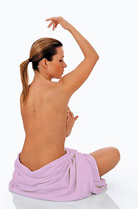 Профилактика мастопатии: проводите регулярный осмотр груди самостоятельно.